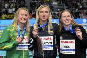 Nuostabi puokštė: Rūta Meilutytė prie pasaulio rekordo pridėjo aukso medalį