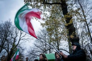 Briuselis ragina Irane esančius belgus palikti šią šalį dėl arešto grėsmės