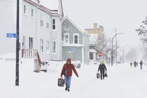 JAV daugėja žiemos audros aukų: gamtos stichija jau pareikalavo mažiausiai 56 gyvybių