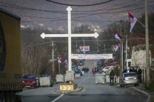 Išliekant įtampai tarp Kosovo ir Serbijos neatmetama – neramumus galėjo kurstyti ir Kremlius
