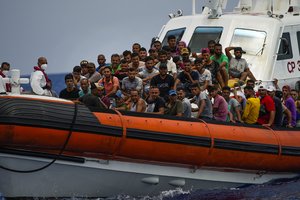 Prie Tuniso nuskendus laivams, išgelbėta daugiau nei 100 migrantų