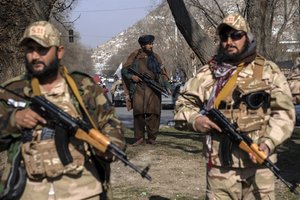 Afganistano Talibanas per reidus IS slėptuvėse nužudė 8 kovotojus