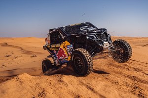 „Dakaras 2023“: septintajame greičio ruože startuoja penki lietuvių ekipažai, bet L. Kanciui ralis dar nesibaigė