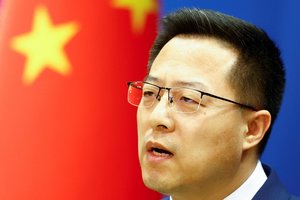 Aršusis Kinijos diplomatas nebeis užsienio reikalų ministerijos atstovo spaudai pareigų