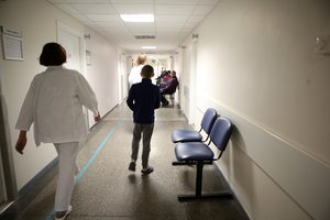 Joniškio ligoninės direktorius M. Gedminas: apsaugos postai ligoninėse turėtų būti privalomi