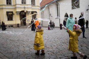 Pernai Estijoje gimė rekordiškai mažai vaikų