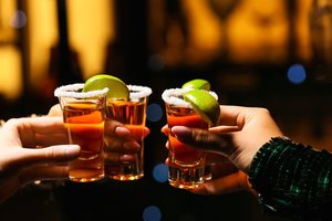 Drastiškai keičiasi požiūris į alkoholį: nustatytas naujas „sveikatai saugus“ kiekis