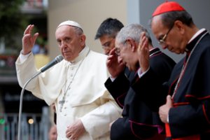 Popiežius: homoseksualumas nėra nusikaltimas