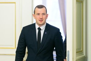 V. Sinkevičius tikina vidaus politikoje palaikąs „Vardan Lietuvos“: su jais pasikalbu dažniau nei su kitomis partijomis