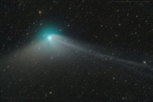 Vizitas po 50 000 metų: trečiadienį pro Žemę skries ypatinga kometa
