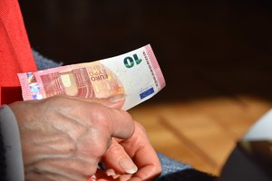 Niūrios R. Rudzkio prognozės Lietuvai: išvysime bankrotų – ir ne tik mažųjų verslų