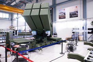 Ispanija stiprina Baltijos šalių gynybą: į Estiją perkelia NASAMS priešlėktuvinę bateriją