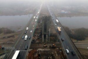 Norėtų tvarkyti įgriuvusį tiltą Kaune, tačiau inspektoriai stabdo darbus: turi prašymą ir gyventojams