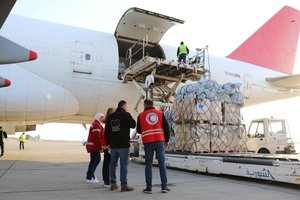 Sirijoje nusileido pirmieji lėktuvai su ES pagalba žemės drebėjimo aukoms