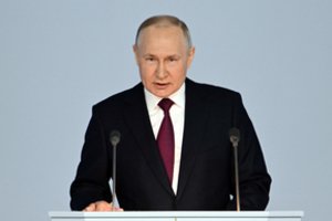V. Putinas pasirašė įstatymą, kuriuo stabdo Rusijos dalyvavimą START sutartyje