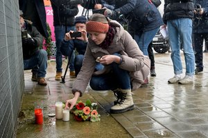 Ministras: policijai įsiveržus į pastatą Hamburge užpuolikas „nusižudė“