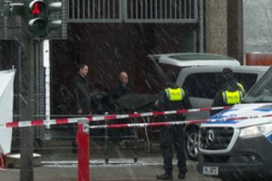 Policija: Hamburge žudęs šaulys turėjo leidimą ginklui