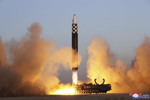 Seulas: Šiaurės Korėja paleido dar vieną raketą