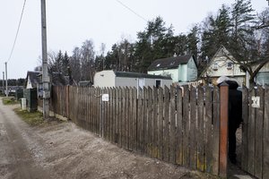 Vienos Vilniaus sodų bendrijos naujakuriai institucijas užvertė skundais: labiausiai kliuvo kaimynės vištoms 