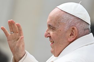 Popiežius Pranciškus nedalyvaus Kryžiaus kelio procesijoje Romoje