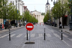 Perspėja apie didelius eismo ribojimus Vilniuje: savaitgalį čia nepravažiuosite, keisis viešojo transporto tvarkaraščiai