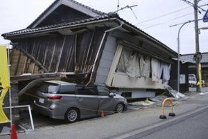 Japoniją sukrėtė stiprus žemės drebėjimas, žuvo žmogus