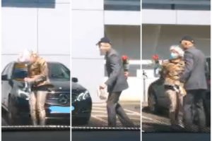Nufilmavo jautrią pagyvenusios porelės akimirką: romantiką sugadino „Mercedes“ vairuotojas