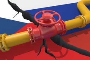 Čekijos valstybinė energetikos įmonė pasirašė susitarimą, padėsiantį šaliai atsikratyti priklausomybės nuo rusiškos naftos