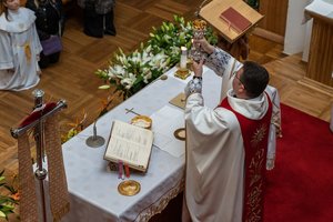 Prabilo apie kunigų stygių Lietuvoje: Bažnyčiai teks keistis