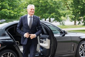 G. Nausėda pasveikino naujai išrinktą Latvijos prezidentą