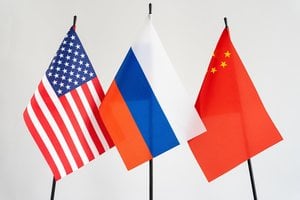 JAV vyriausybė atvira ginklų kontrolės deryboms su Rusija ir Kinija