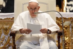 Žiniasklaida: popiežiui Pranciškus atvyko į ligoninę, jam atliekama apžiūra