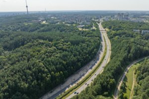Pėsčiųjų ir dviratininkų susisiekimo gerinimas Vilniuje: šioje sankryžoje atlikti eismo pokyčiai