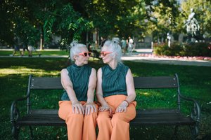 Ištyrė suaugusių dvynių įpročius: tai nulemia, kuris gyvens ilgiau