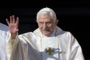 Vokietijoje iš bažnyčios pavogtas buvusio popiežiaus Benedikto XVI kryžius