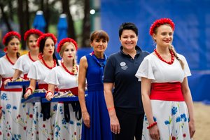 LTOK prezidentė Daina Gudzinevičiūtė apdovanojo Europos žaidynių medalininkus
