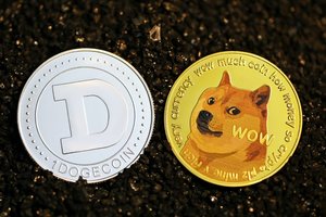 „Dogecoin“ kainos prognozės ir kokią kripto verčiau pasirinkti?