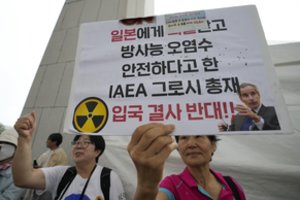 Š. Korėja kritikuoja TATENA dėl pritarimo Japonijos planui išleisti Fukušimos vandenį