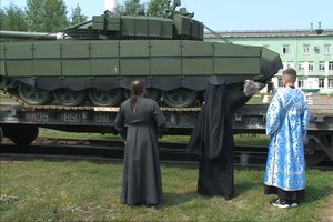 Rusija giriasi paruošusi naujus modernizuotus tankus ir naujus minosvaidžius
