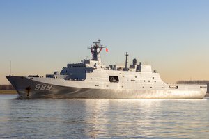 Japonija: Kinijos ir Rusijos karo laivai praplaukė sąsiauriu tarp Hokaido ir Sachalino
