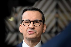 Lenkija surengs referendumą dėl ES planuojamos prieglobsčio politikos reformos