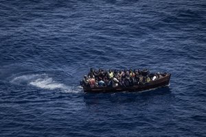 Turkijos pareigūnai Egėjo jūroje per tris dienas sulaikė daugiau kaip 300 migrantų