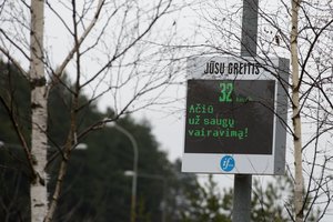 Mokslininkas atsako, kodėl saugus greitis be saugos diržo neegzistuoja: įvykus nelaimei, tikimybė išgyventi maža