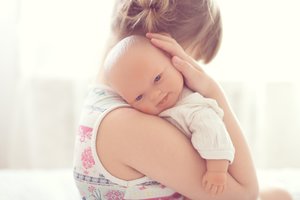 Viena iš penkių mamų patiria pogimdyvinės depresijos simptomus: sutrikimas dažnai neatpažįstamas arba klaidingai klasifikuojamas