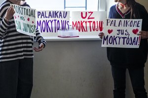 Prie Vyriausybės protestuosiantiems mokytojams – silpna paspirtis iš kolegų Kaune