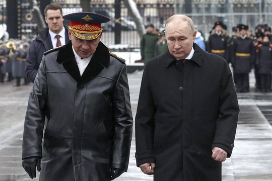 S. Šoigu ir V. Putinas.
