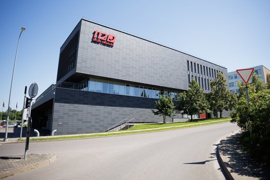„112, klausau“: kas tie žmonės, išgirstantys ir reaguojantys į gyventojų pagalbos šauksmus?