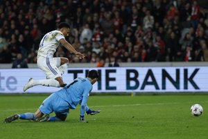 Modest results in the round of 16 of the Europa League