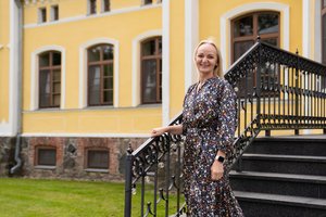 Nusipirkę apleistą dvarą kauniečiai nesitikėjo atrasti tokių detalių: „jo istorija – neeilinė“ 2026 - teisingumas - iustitia. Bg Istorijos nusipirkę apleistą dvarą kauniečiai nesitikėjo atrasti tokių detalių: „jo istorija – neeilinė“ 2026 051214854 c4426db9 ba1d 416d 9f37 b990bf113755 istorijos iustitia. Bg lietuvoje netrūksta dvarų, kurių didingą istoriją primena tik stovintys jų griuvėsiai. Tačiau it feniksas iš pelenų prikeltas daukšiagirės dvaras (prienų r. ) pakeri ne tik... Nusipirkę apleistą dvarą kauniečiai nesitikėjo atrasti tokių detalių: „jo istorija – neeilinė“ 2026 2026-06-21 14:23:06 teisingumas - iustitia. Bg istorijos