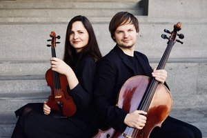 Scena kintų muzikos festivalyje – apie litvakų palikimą 2026 095505724 ef59c74a 5d46 426d bb66 b7f4b141026d scena iustitia. Bg pamaryje įsibėgėjusiame 15-ajame kintų muzikos festivalyje &ndash; ypatingos programos, skirtos priminti bei puoselėti turtingą litvakų kultūrinį ir istorinį paveldą. &bdquo;tai viena... Kintų muzikos festivalyje – apie litvakų palikimą 2026 2026-06-23 09:21:48 teisingumas - iustitia. Bg scena